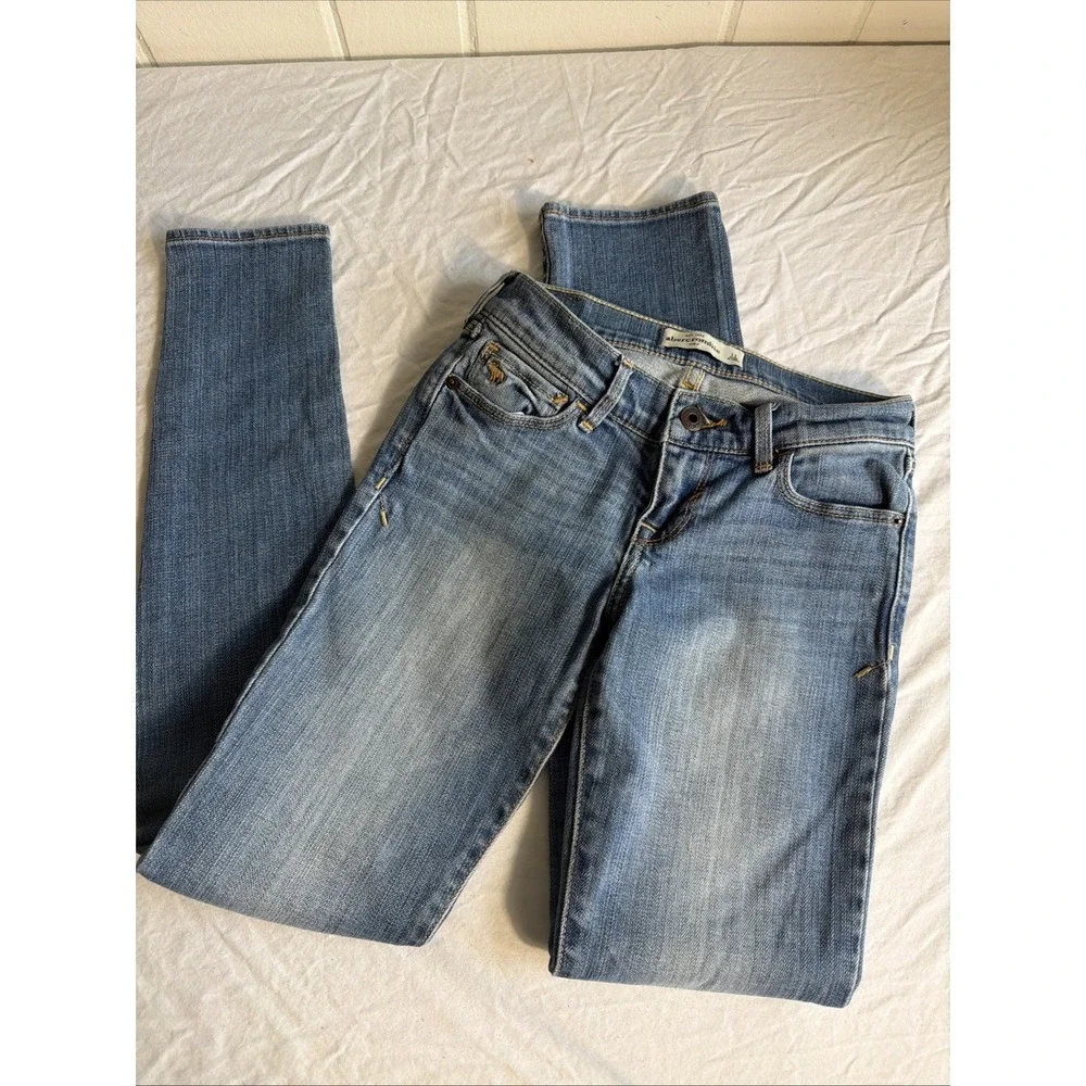 Abercrombie Kids Girls‎ Size 12 Skinny Jeans Light Blue Wash Minimalist